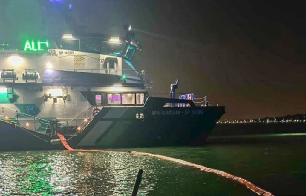 Rapid Shoreline Defense: Harbo Boom Activated by Singapore MPA after Spill